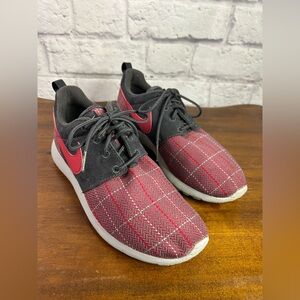 Nike Roshe One SE Youth Sneakers